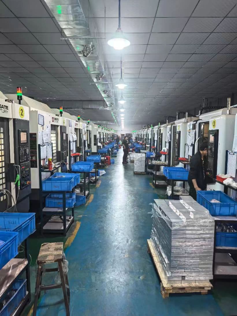 温州辉利机械科技有限公司 CNC 加工车间